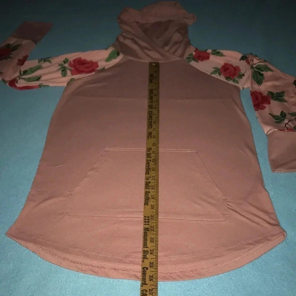 LULAROE hoodie rose floral print pouch pocket soft long sleeve NEW size S - Picture 5 of 8